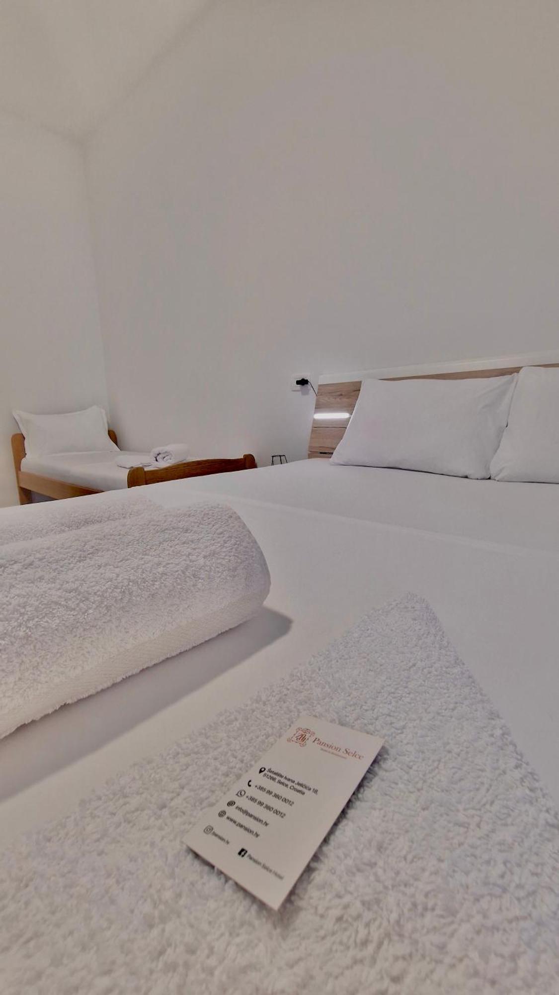 Hotel Aj Pansion Selce Extérieur photo